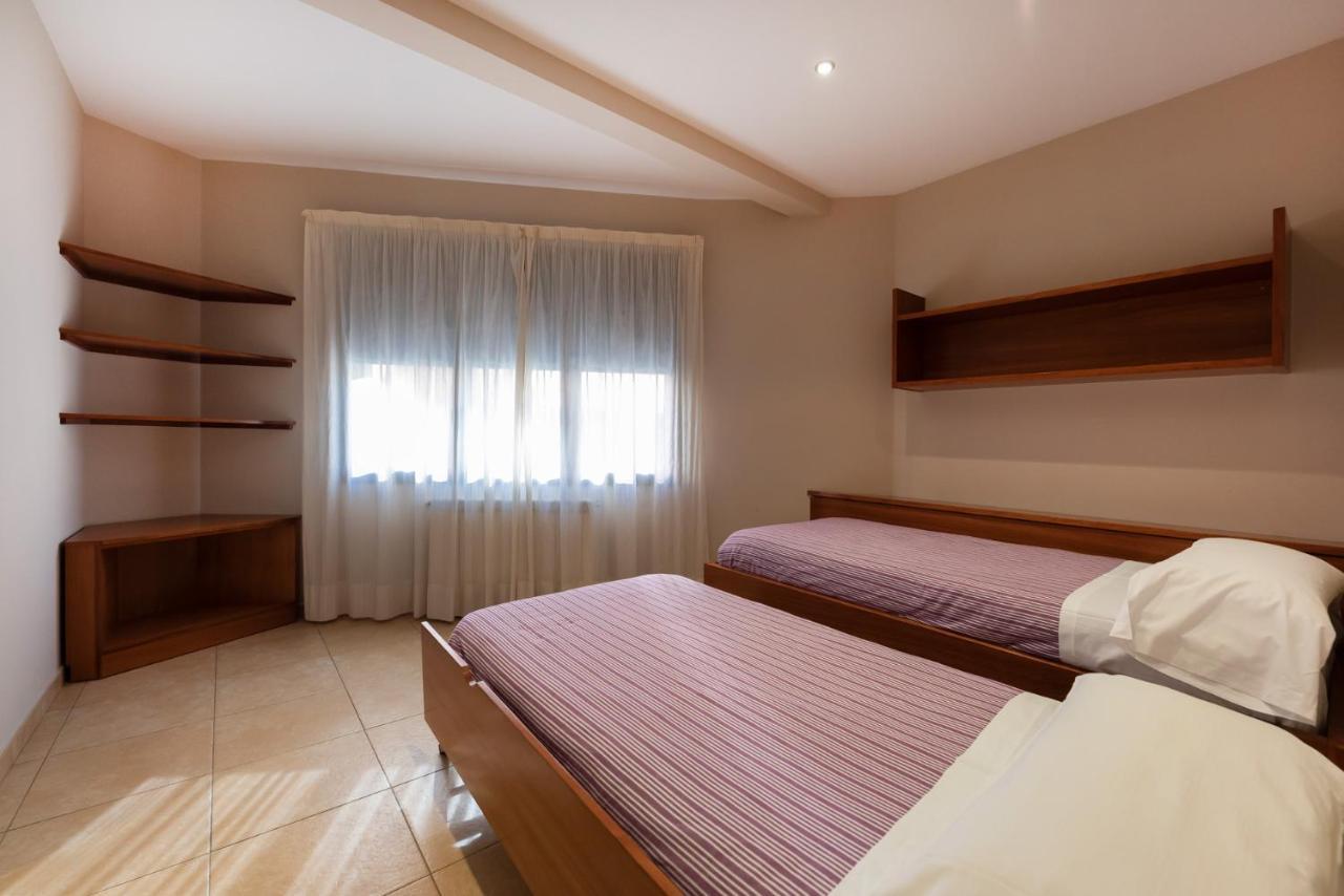 Aparthotel Iceberg Sant Julia de Loria Exterior foto